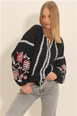 Kadın Siyah Hakim Yaka Nakışlı Dokuma Bluz ALC-X11295