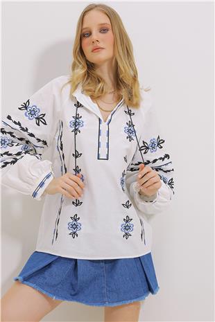 Kadın Beyaz Hakim Yaka Nakışlı Püsküllü Pamuklu Keten Dokuma Bluz ALC-X11451