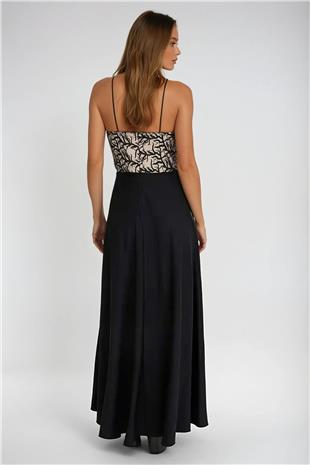 Kadın Siyah İnce Askılı Dantel Detaylı Kelebek Yaka Uzun Elbise VS00961