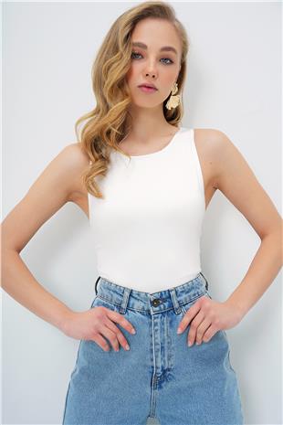 Kadın Beyaz Halter Yaka Slim Fit Sandy Bluz ALC-X13447