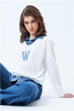 Kadın Beyaz Jean Gömlek Graneli Önü Nakışlı Sweatshirt VS01195
