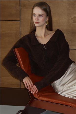 Kadın ACI KAHVE Bağlama Detaylı Polo Yaka Triko Hırka VS01429