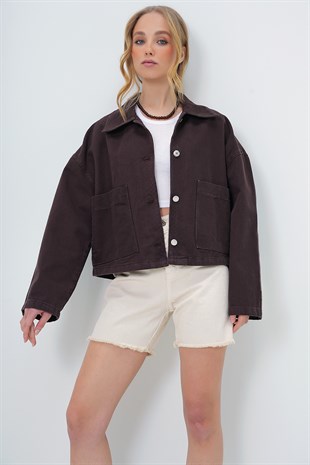 Kadın Acı Kahve Torba Cepli Çoban Dikişli Crop Jean Ceket ALC-X13562