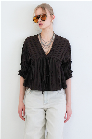 Kadın Acı Kahve V Yaka Truvakar Kol Lastikli Fırfır Kumaş Bluz Alc-X15414