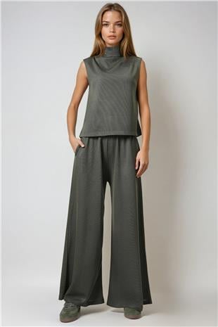 Kadın Açık Haki Balıkçı Yaka Kolsuz Bluz Ve Geniş Paça Pantolon Takım ALC-X14663