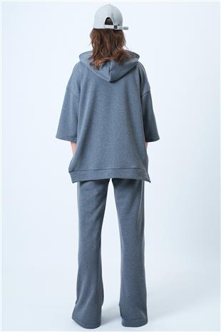 Kadın Antrasit Kapüşonlu Yanı Yırtmaçlı Yarım Kol Sweatshirt Ve Yanları Çıtçıtlı Geniş Paça Pantolon Alt Üst Takım ALC-X14607