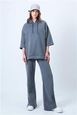 Kadın Antrasit Kapüşonlu Yanı Yırtmaçlı Yarım Kol Sweatshirt Ve Yanları Çıtçıtlı Geniş Paça Pantolon Alt Üst Takım ALC-X14607