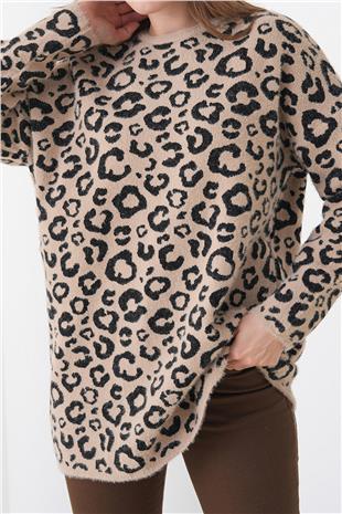 Kadın BEJ Leopar Desenli Bisiklet Yaka Yumoş Triko Kazak VS01448