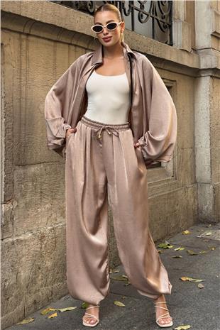 Kadın BEJ Polo Yaka Yarasa Kol Fermuar Kapamalı Ceket Ve Beli Lastlikli Pantolon Salaş Takım VS01209