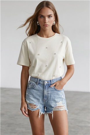 Kadın Beyaz Bisiklet Yaka Oversize İnci Ve Taş İşlemeli T-Shirt ALC-X11964