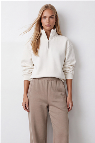 Kadın Beyaz Dik Yaka Fermuarlı 3 İplik İçi Şardonlu Oversize Sweatshirt Alc-X15729