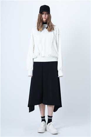 Kadın Beyaz Dikiş Detaylı Oversize Tasarım Sweatshırt ALC-X14662