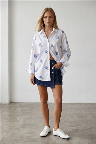 Kadın Beyaz Gizli Patlı Çiçek Desenli Oversize Poplin Gömlek Alc-X15503