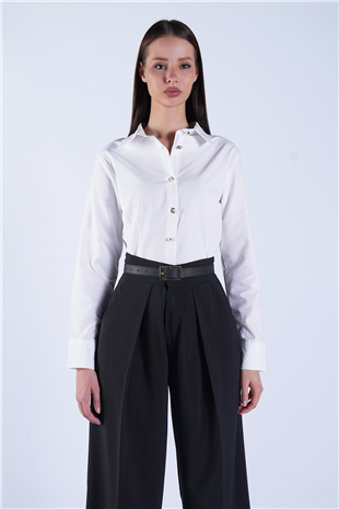 Kadın Beyaz Gold İnci Düğme Detaylı Pensli Slim Fit Poplin Gömlek Alc-X15114