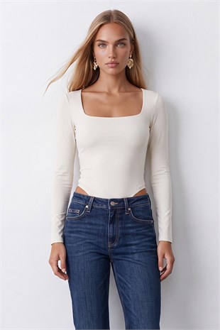 Kadın Beyaz Kare Yaka Tulumlu Alttan Çıtçıtlı Bodysuit ALC-X14390