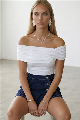 Kadın Beyaz Madonna Yaka Drapeli Bluz Alc-X15456