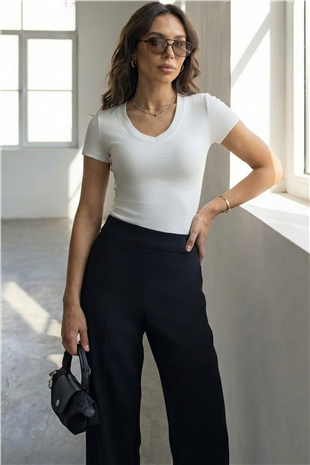 Kadın Beyaz V Yaka Basic Bluz Alc-X15317