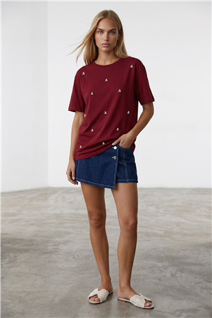Kadın Bordo Bisiklet Yaka Oversize İnci Ve Taş İşlemeli T-Shirt ALC-X11964