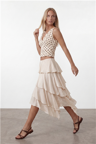 Kadın Ekru Askılı Drape Detaylı Puantiyeli Crop Bluz Alc-X15484