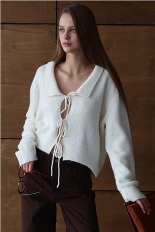 Kadın EKRU Bağlama Detaylı Polo Yaka Triko Hırka VS01429