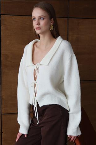 Kadın EKRU Bağlama Detaylı Polo Yaka Triko Hırka VS01429