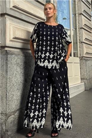 Kadın Ekru Bisiklet Yaka Desenli Bluz Ve Pantolon Takım VS00801