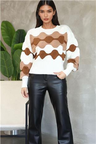Kadın Ekru Bisiklet Yaka Kabartma Desenli Triko Kazak Alc-X14744