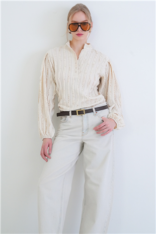 Kadın Ekru Hakim Yaka Önü Düğmeli Balon Kol Fırfır Kumaş Gömlek Bluz Alc-X15405