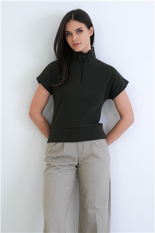 Kadın Haki Dik Yaka Fermuarlı Yarım Kol Ottoban Bluz Alc-X15295