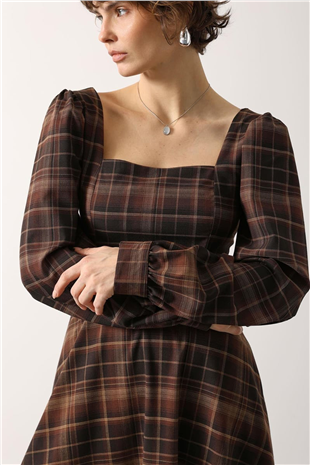 Kadın Kahve Siyah Kare Yaka Ekoseli Kemerli Elbise Alc-X15231