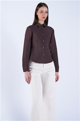 Kadın Kahverengi Gold İnci Düğme Detaylı Pensli Slim Fit Poplin Gömlek Alc-X15114