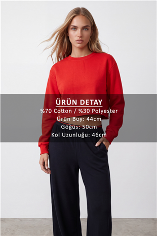 Kadın Kırmızı Bisiklet Yaka Eteği Pis Dikişli 3 İplik İçi Şardonlu Sweatshirt Alc-X15863