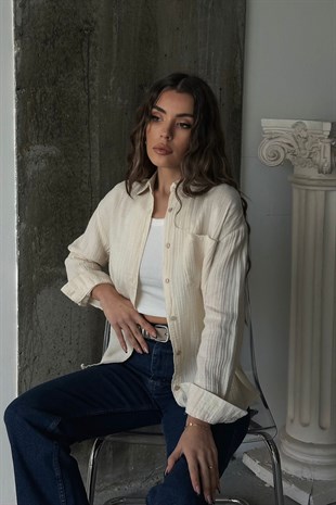 Kadın Krem Tek Cepli Oversize Müslin Gömlek VS00658