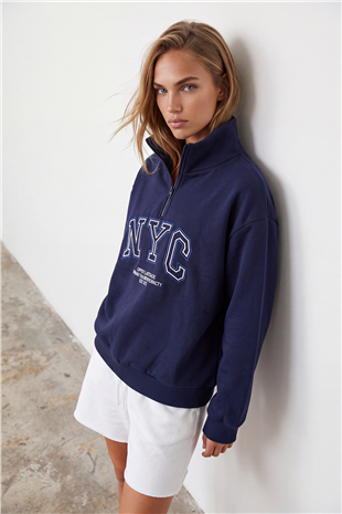 Kadın Lacivert Dik Yaka Fermuarlı 3 İplik İçi Şardonlu Ve Nakışlı Sweatshirt Alc-X15725