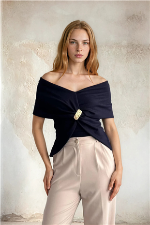Kadın Lacivert V Yaka Drape Detaylı Metal Aksesuarlı Tasarım Kolsuz Bluz Alc-X15396