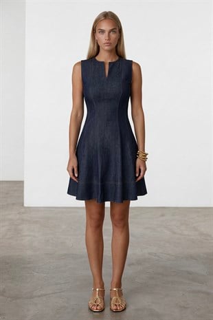 Kadın Lacivert Yırtmaç Yaka Belden Oturtmalı Mini Boy Jean Elbise Alc-X15470
