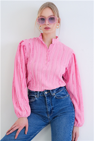 Kadın Pembe Hakim Yaka Önü Düğmeli Balon Kol Fırfır Kumaş Gömlek Bluz Alc-X15405