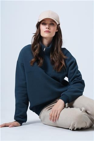Kadın Petrol Yeşili Dik Yaka Yarım Fermuarlı Çımalı Sweatshirt VS01457