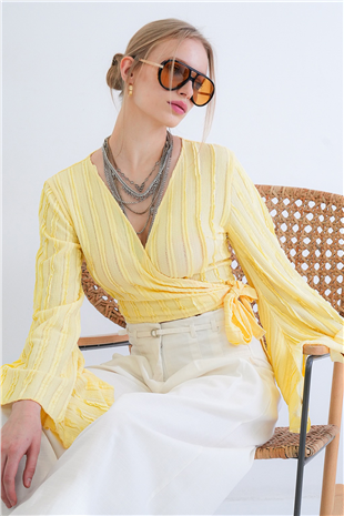 Kadın Sarı Kruvaze Yaka İspanyol Kol Crop Bluz Alc-X15427