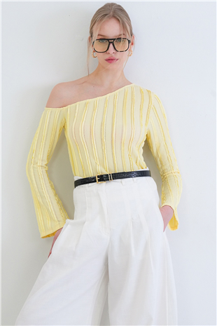 Kadın Sarı Tek Omuz İspanyol Kol Fırfır Kumaş Bluz Alc-X15421