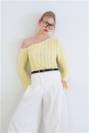 Kadın Sarı Tek Omuz İspanyol Kol Fırfır Kumaş Bluz Alc-X15421