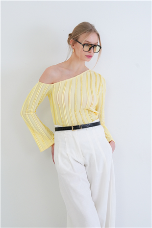 Kadın Sarı Tek Omuz İspanyol Kol Fırfır Kumaş Bluz Alc-X15421