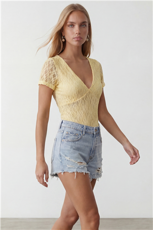 Kadın Sarı V Yaka Göğüs Astarlı Çıtçıtlı Dantel Bluz Alc-X15476