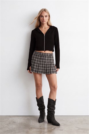 Kadın Siyah Çift Cepli Parmak Geçmeli Fermuarlı Kapüşonlu Modal Sweatshirt Alc-X15730