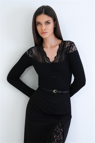 Kadın Siyah Dantel Detaylı Düğmeli Örme Bluz ALC-X15292