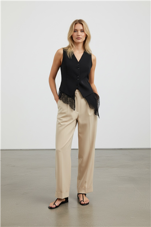 Kadın Siyah Dantel Detaylı V Yaka Düğmeli Dokuma Yelek Alc-X15387