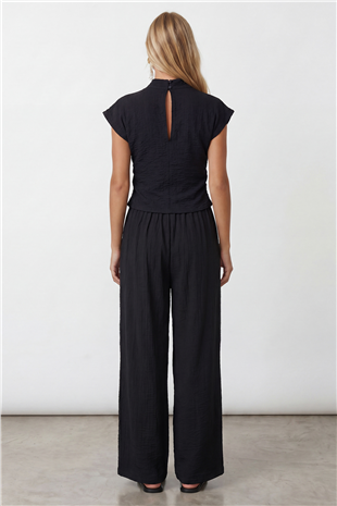 Kadın Siyah Dik Yaka Dokulu Yanları Drapeli Crop Bluz Ve Geniş Paça Pantolon Takım ALC-X13411