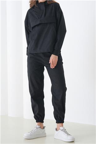 Kadın SİYAH Dik Yaka Kanguru Cepli Sweatshirt Ve Paçası Lastikli Pantolon Kadife Takım VS01443