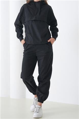 Kadın SİYAH Dik Yaka Kanguru Cepli Sweatshirt Ve Paçası Lastikli Pantolon Kadife Takım VS01443