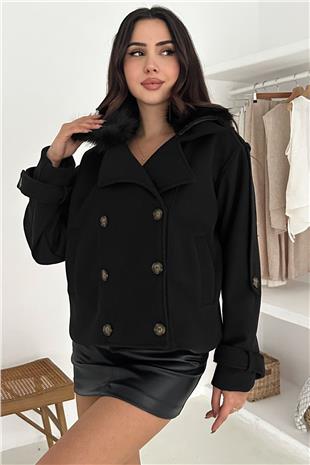 Kadın Siyah Düğmeli Kol Detaylı Kürk Yaka Kaşe Astarlı Kaban VS01573